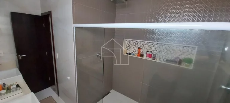 Imagem CASA DE 4 QUARTOS COM 3 SUÍTES NO CONDOMÍNIO BOULEVARD LAGOA