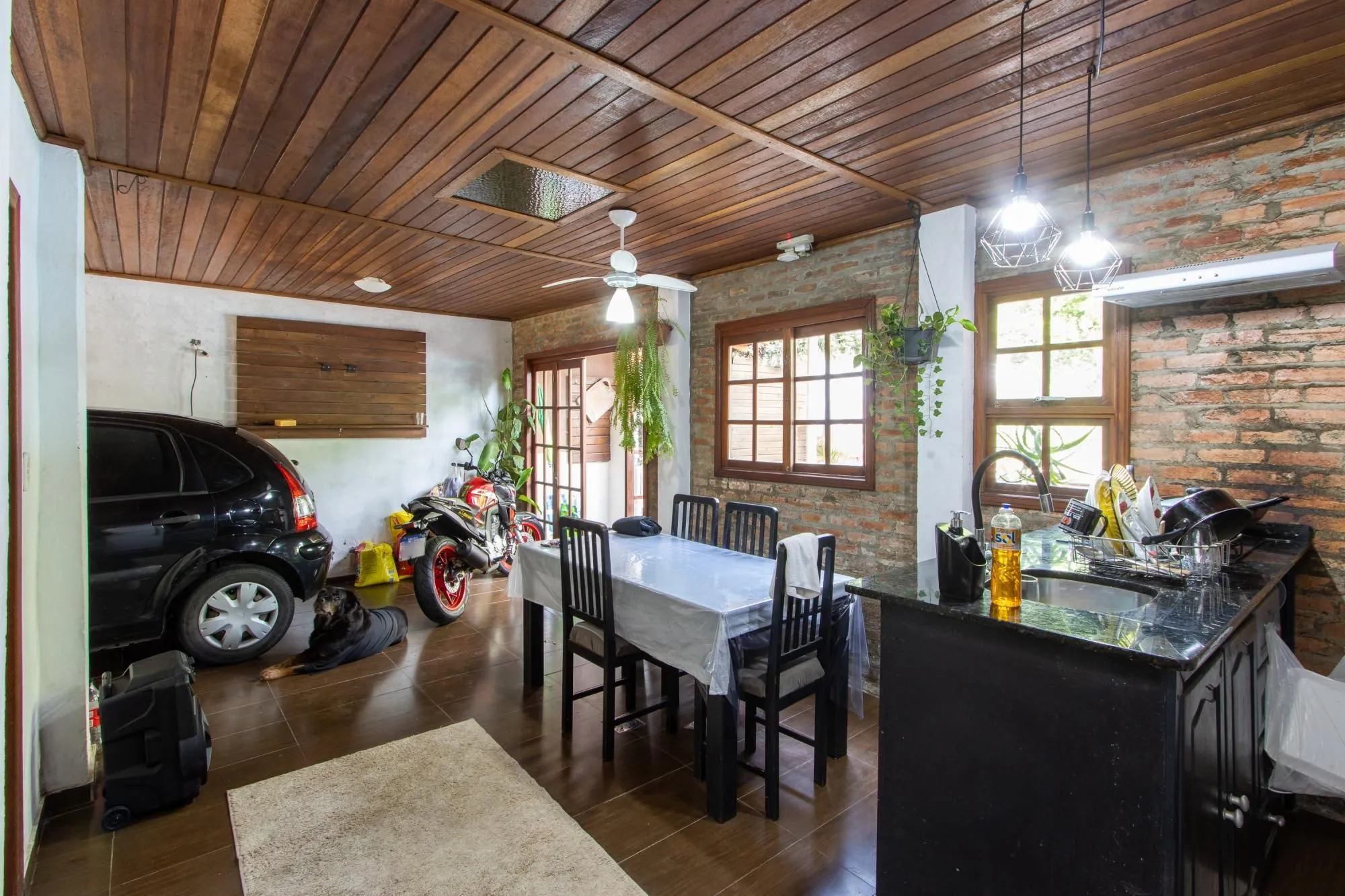 Imagem Casa/Sobrado 4 dormitórios com piscina