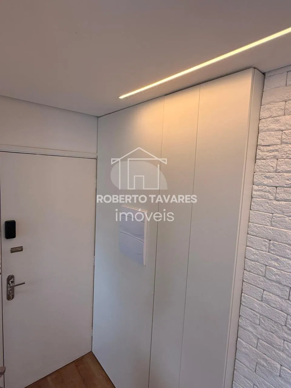 Imagem Apartamento acaba de ser reformado - Mobiliado e com enxoval completo para operar como Airbnb.