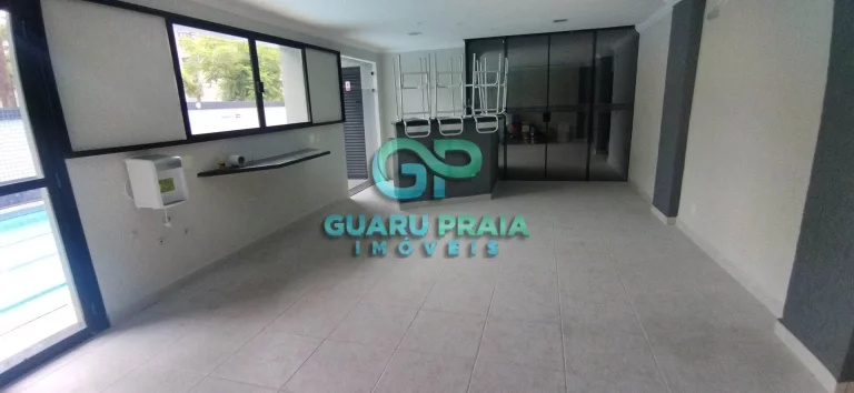 Imagem Amplo apartamento em prédio com lazer