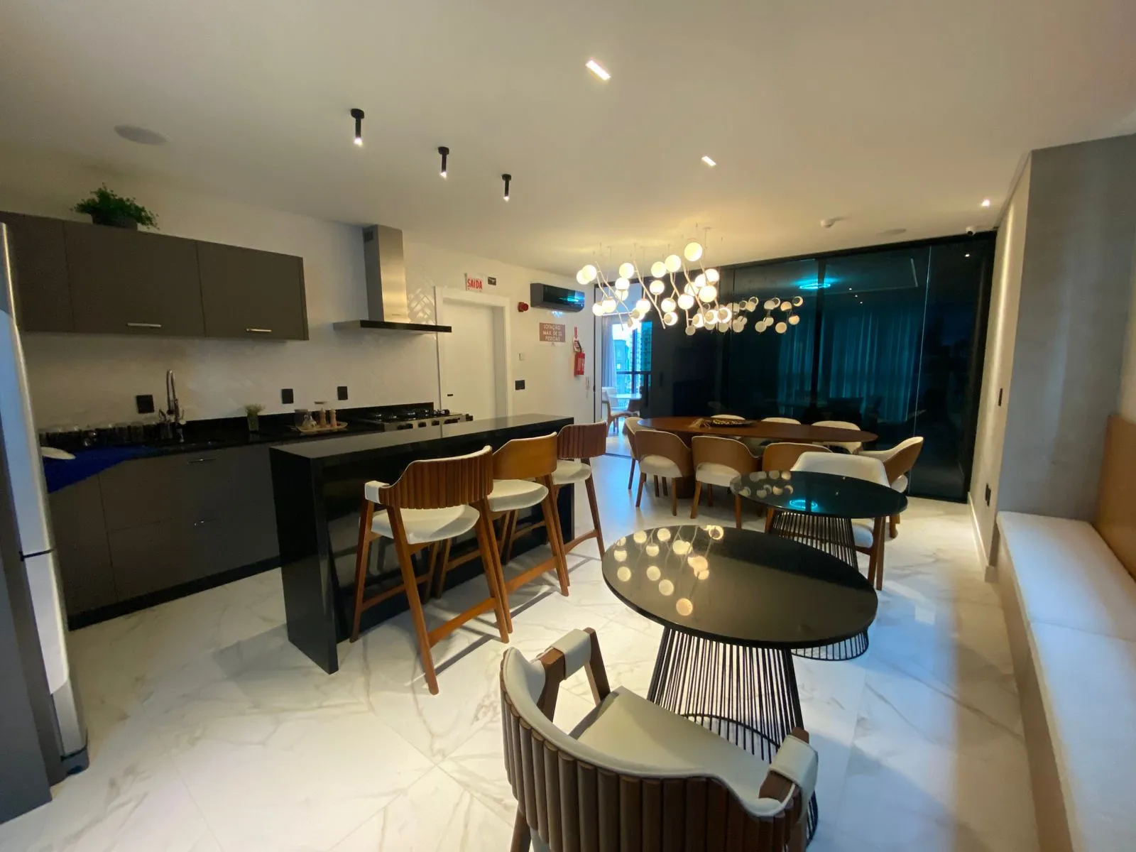 Imagem Apartamento com vista para o mar à venda com 135m2 por R$ 3.000.000,00