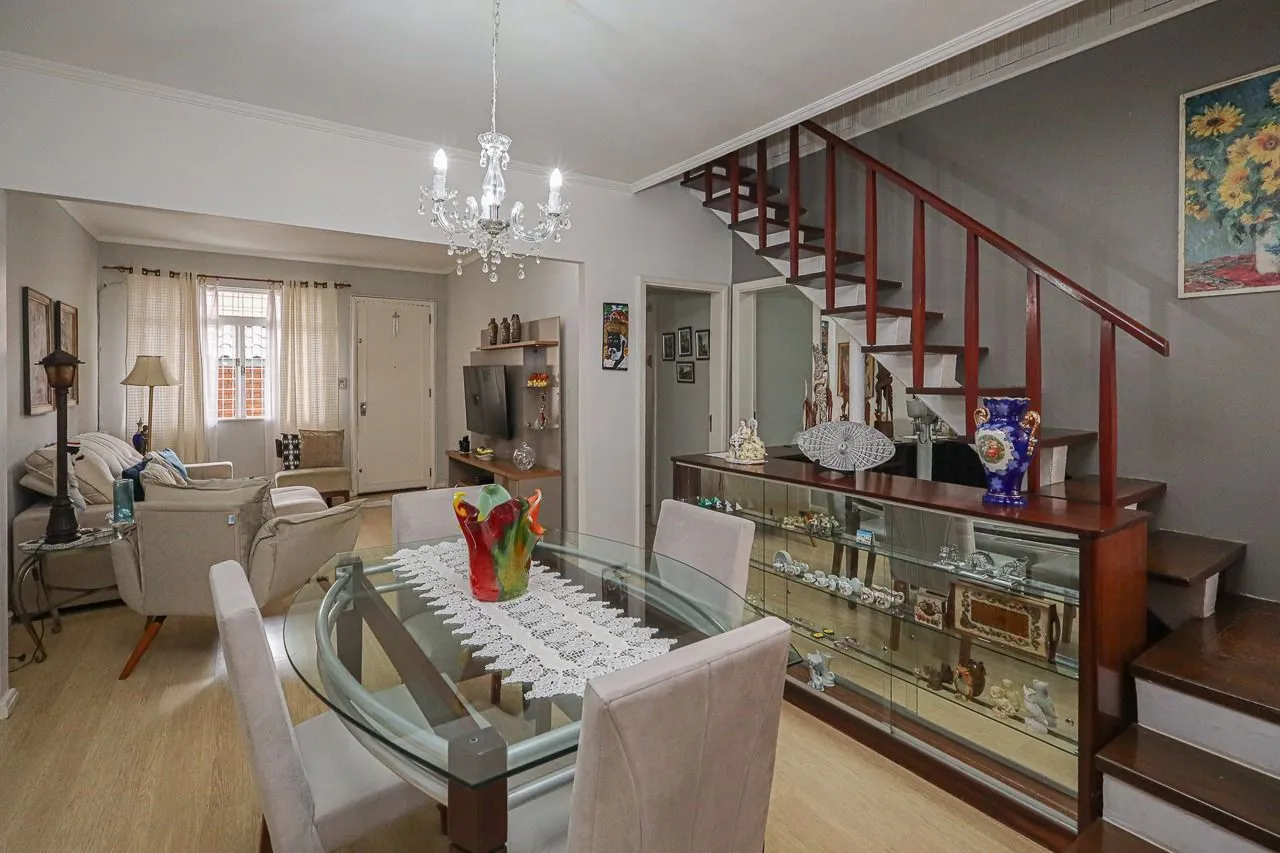 Imagem Casa a venda, 3 quartos sendo 1 suíte, 166m² no bairro Passo da areia, Porto Alegre