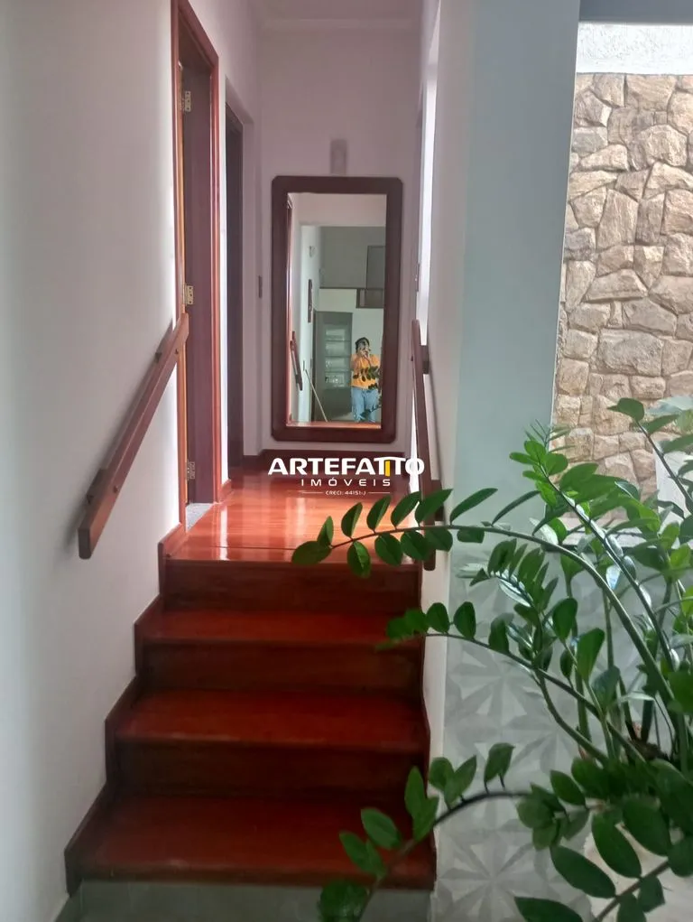 Imagem Sobrado à venda em Franca, Jardim Integração, com 3 quartos, 230m2