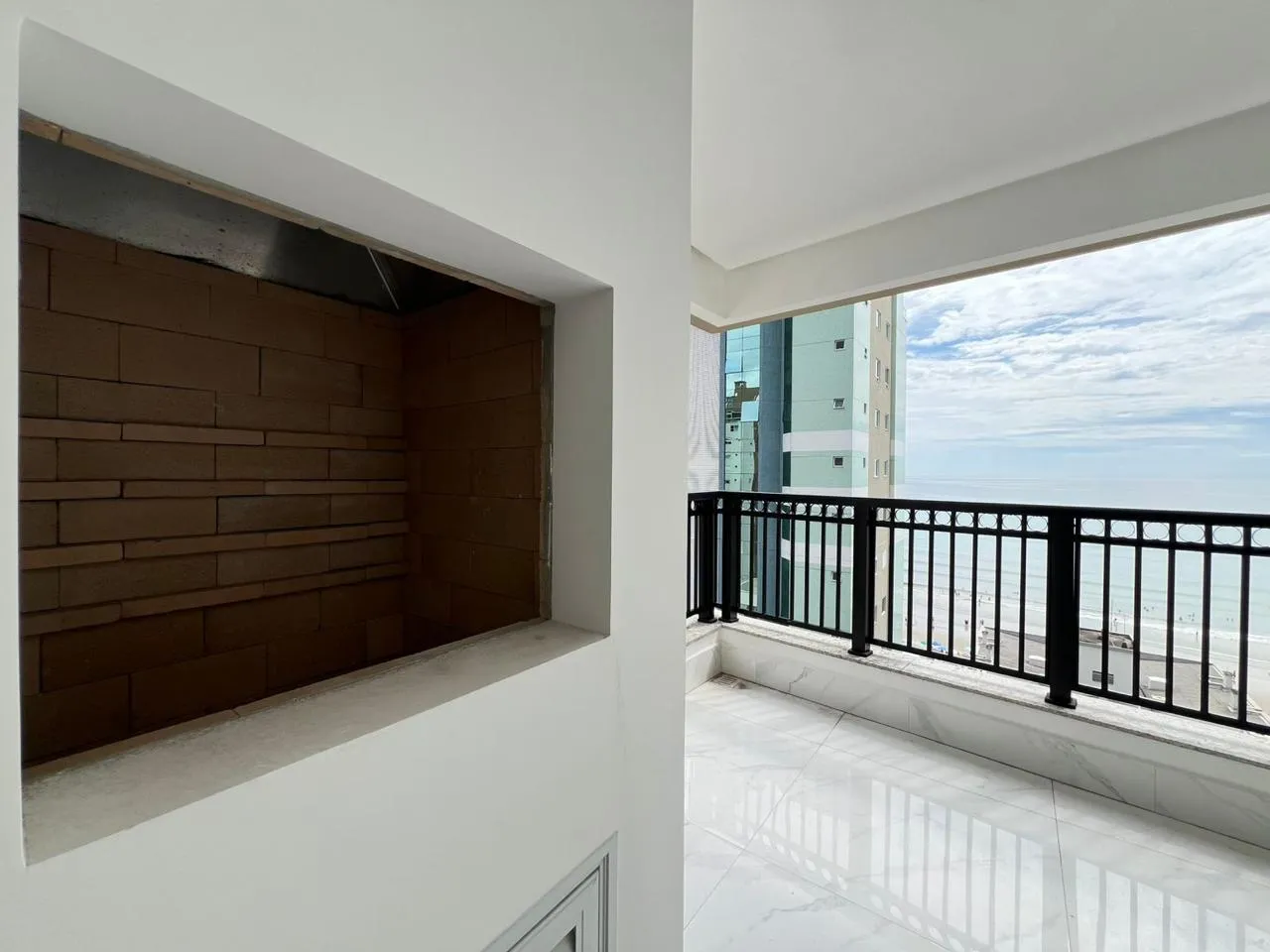 Imagem Apartamento com vista para o mar à venda com 225m2 por R$ 4.500.000,00