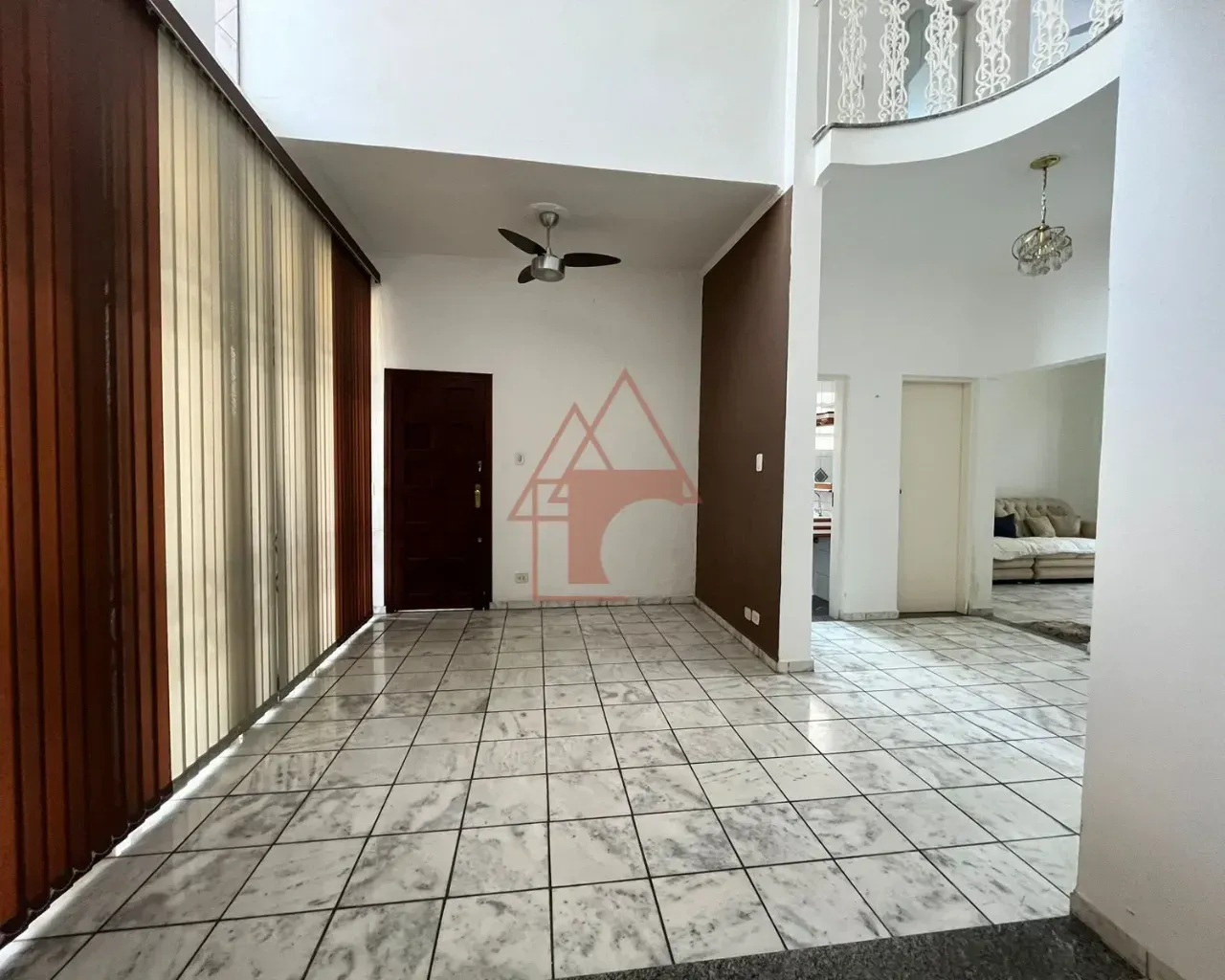 Imagem Sobrado com 4 Quartos à Venda, 367 metros em Vila Ponte Nova - Cubatão