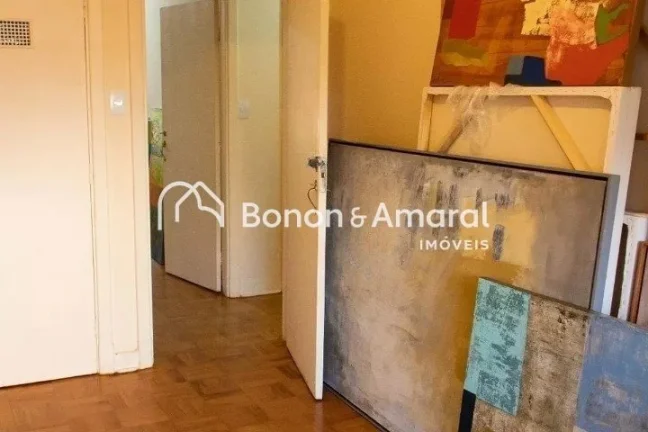 Imagem Apartamento em excelente localizaÃ§Ã£o, com ambientes amplos e acabamentos renovados. O living espaÃ...