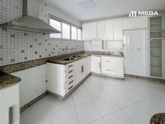 Imagem Apartamento com 4 dormitórios à venda, 320 m² por R$ 3.500.000,00 - Praia da Costa - Vila Velha/ES