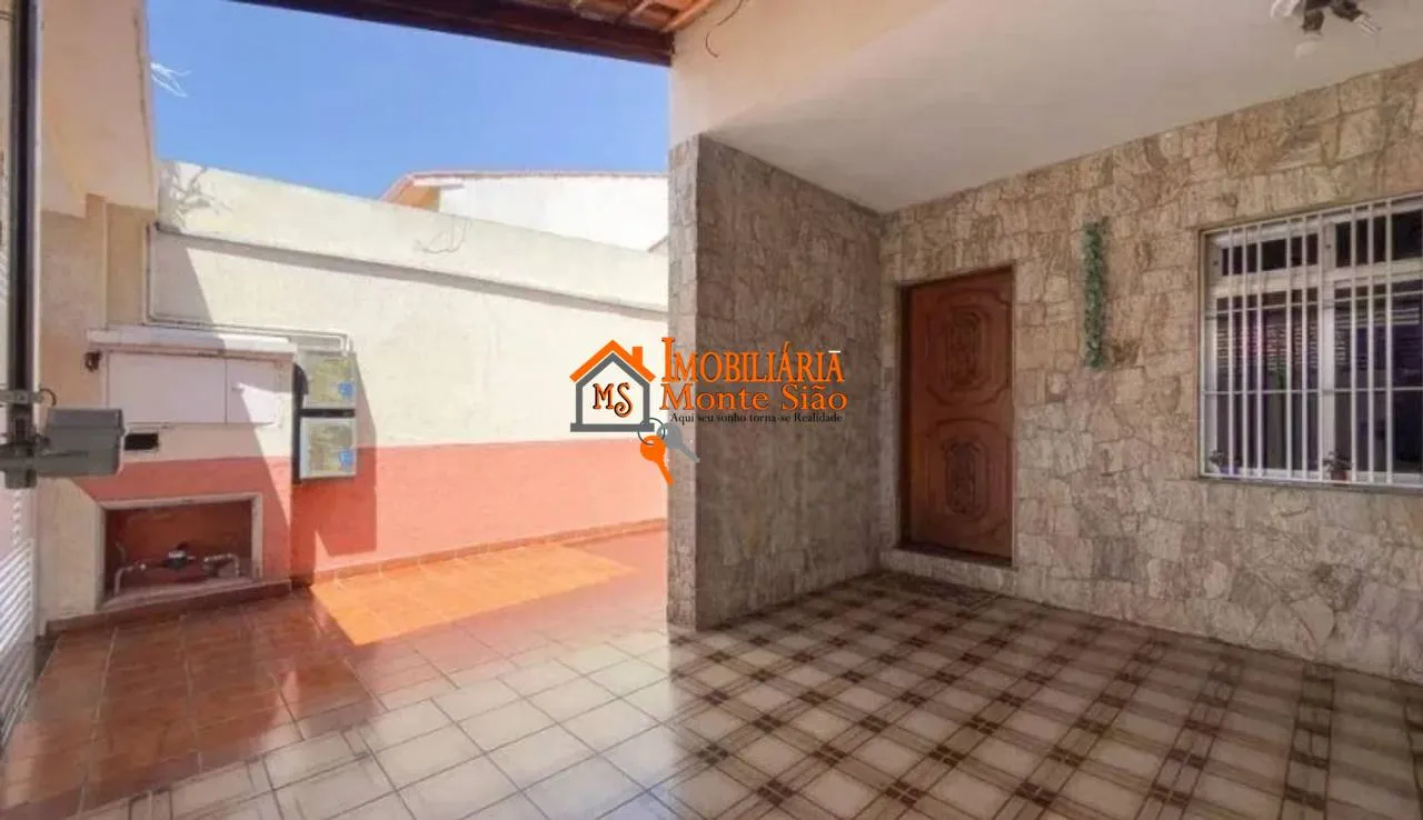 Imagem Sobrado com 3 dormitórios à venda, 292 m² por R$ 880.000 - Jardim Santa Bárbara - Guarulhos/SP