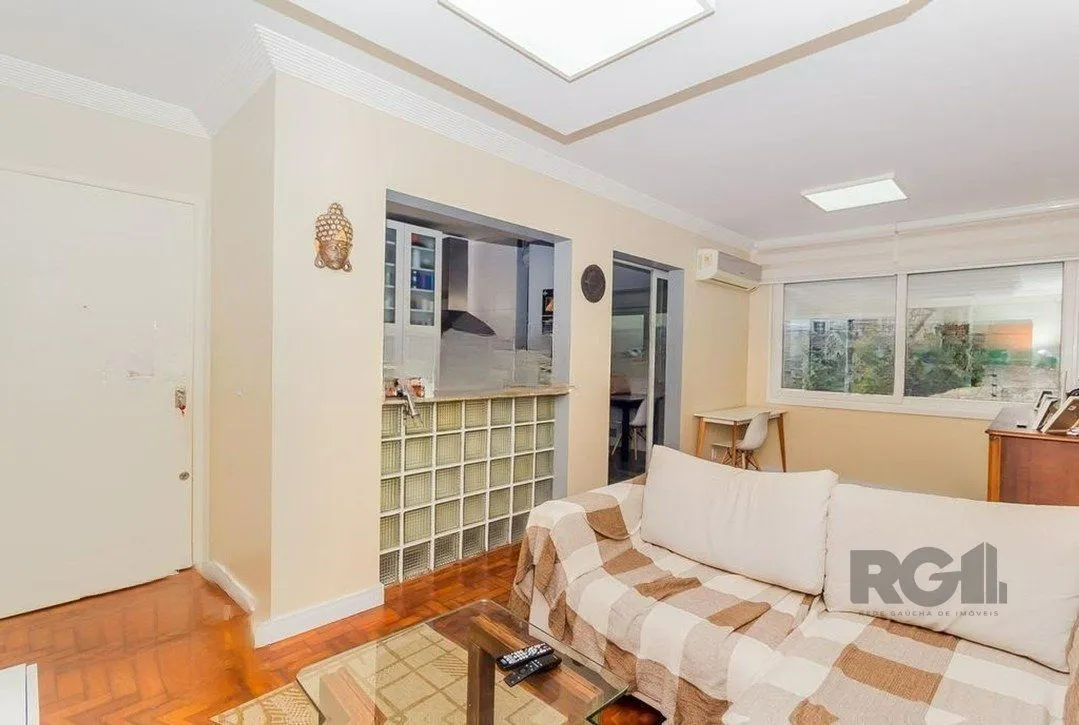 Imagem Apartamento 2 dormitórios à venda Rio Branco Porto Alegre/RS