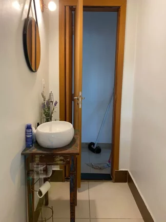 Imagem Sobrado de 3 dormitórios, 3 banheiros, 2 vaga, com 148m² em Paulicéia, São Bernardo do Campo