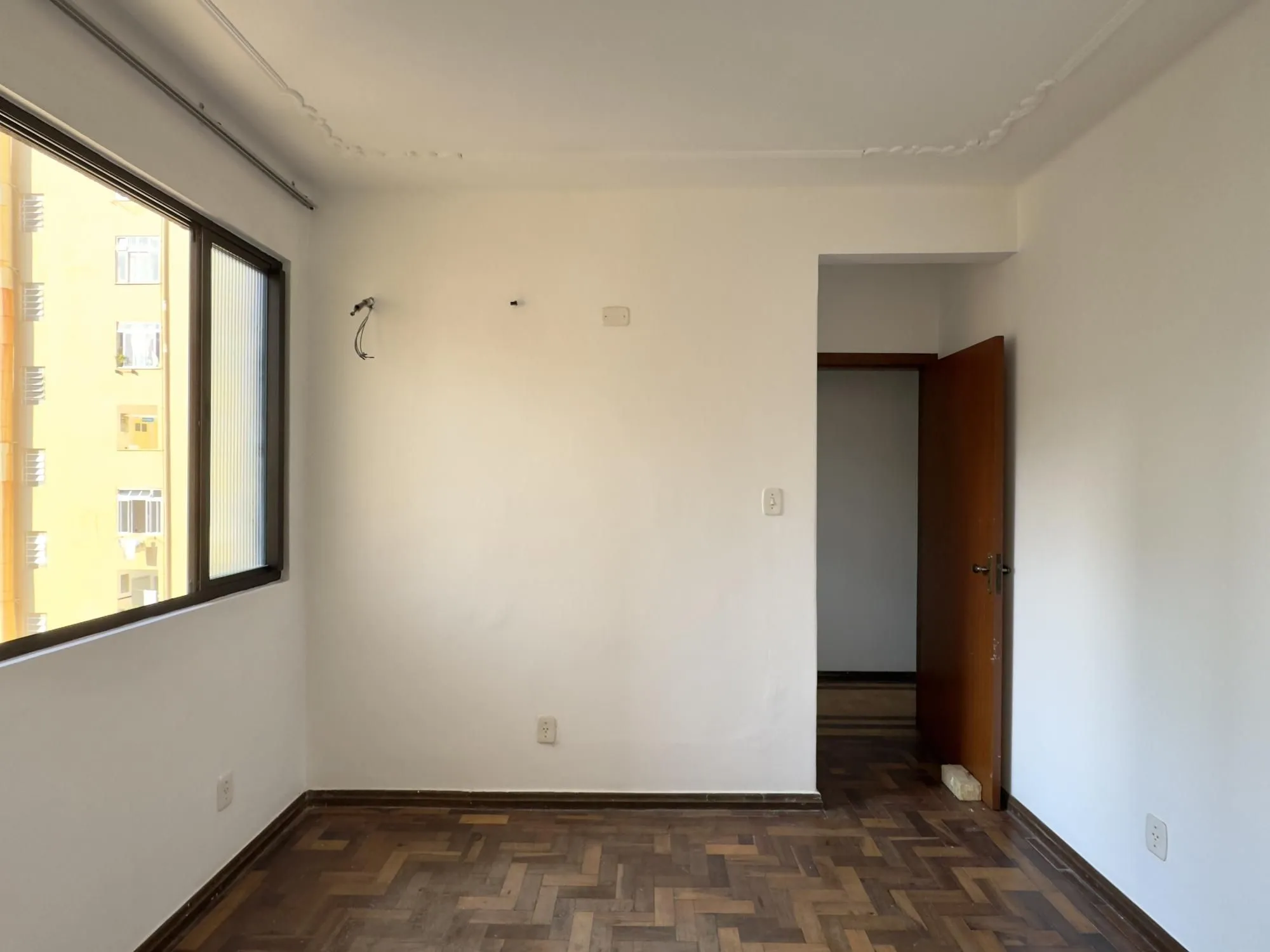 Imagem APARTAMENTO 2 DORMITÓRIOS TOTALMENTE REFORMADO NO CENTRO HISTÓRICO