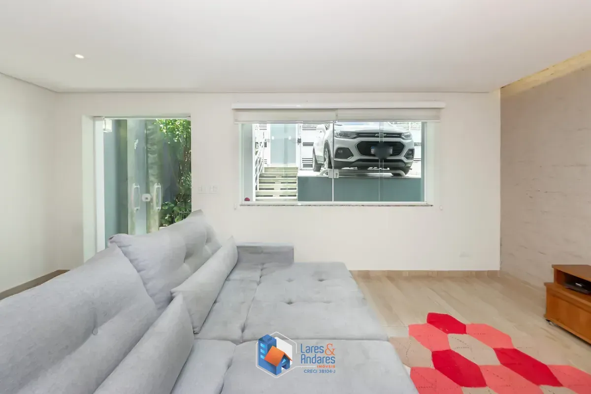 Imagem Casa para venda em Água Fria com 3 quartos, sendo 2 suítes, 219m²