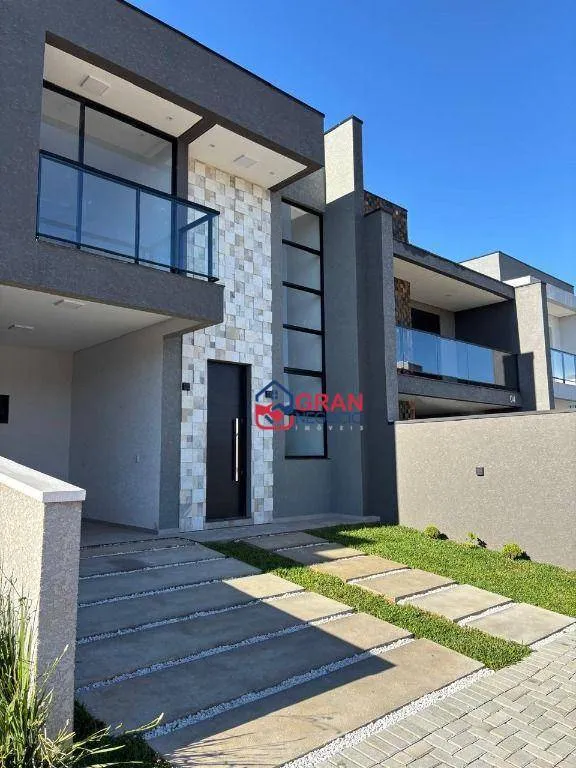 Imagem Casa de alto padrão no Condomínio, em São José dos Pinhais
