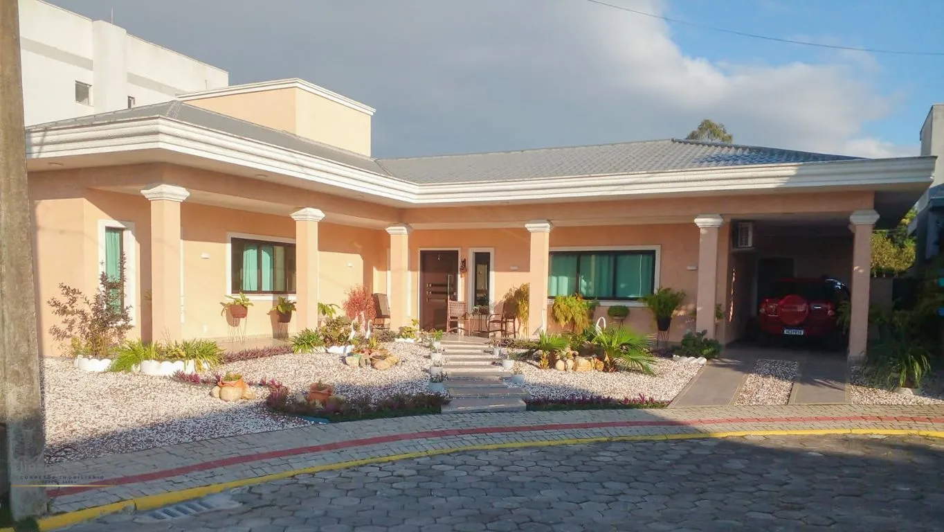 Foto do imóvel Casa a venda no Condomínio Costa Esmeralda em Balneário de Piçarras - SC