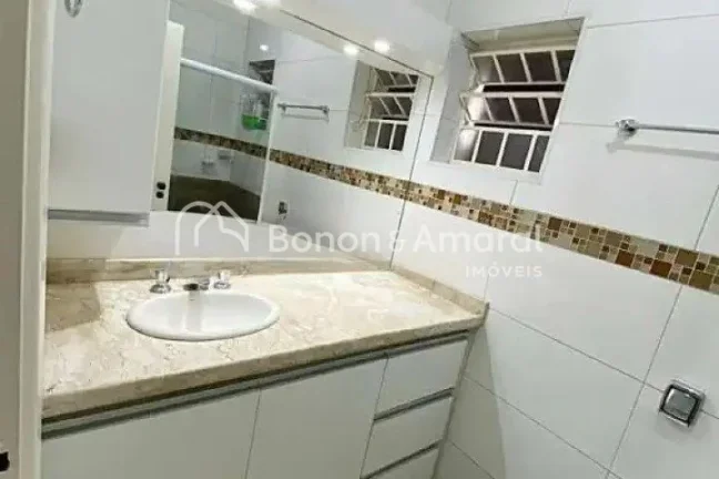 Imagem Casa à venda no Jardim Chapadão, em Campinas, com 193 m² de construção em um terreno de 300 m²...