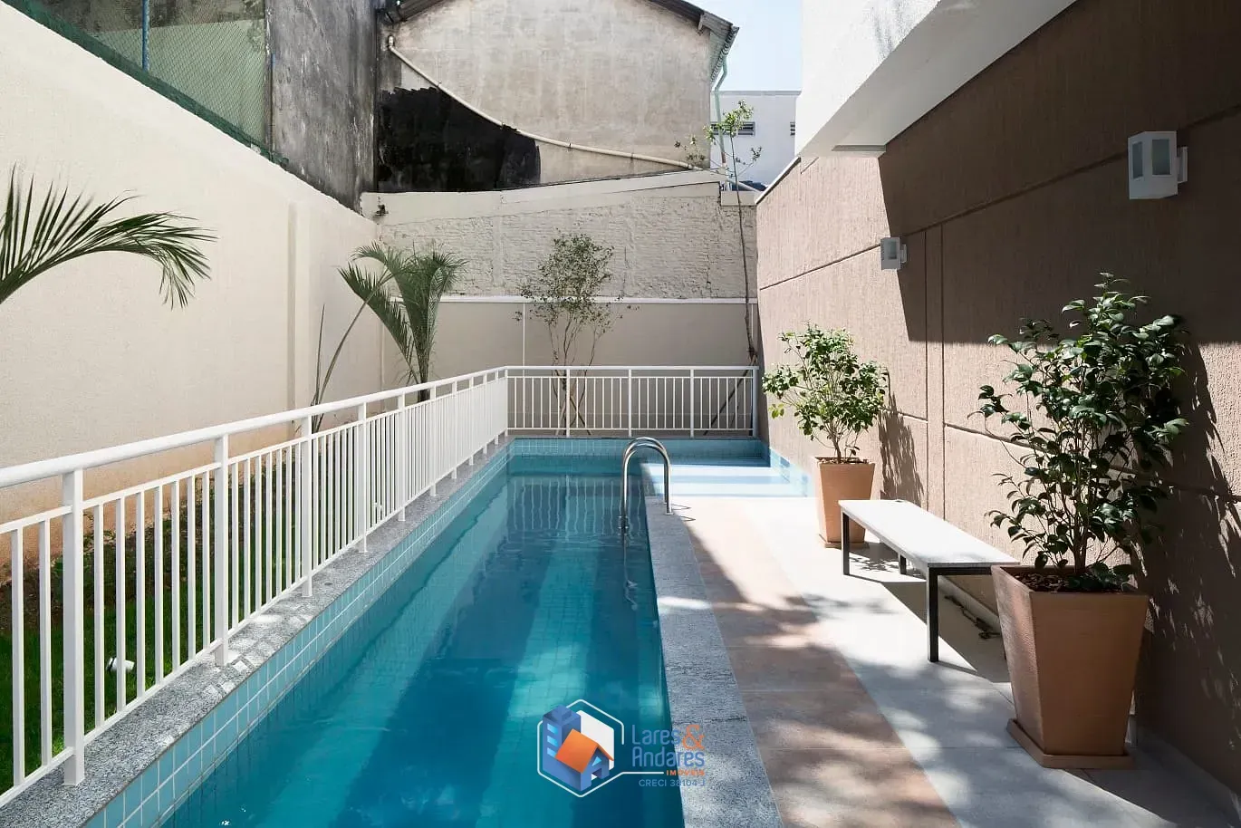 Imagem APARTAMENTO À VENDA COM 48M², MOBILIADO, 2 DORMS, SACADA ENVIDRAÇADA, SOL DA MANHÃ, 1 VG E COM DEPÓSITO, CASA VERDE, SÃO PAULO, SP.