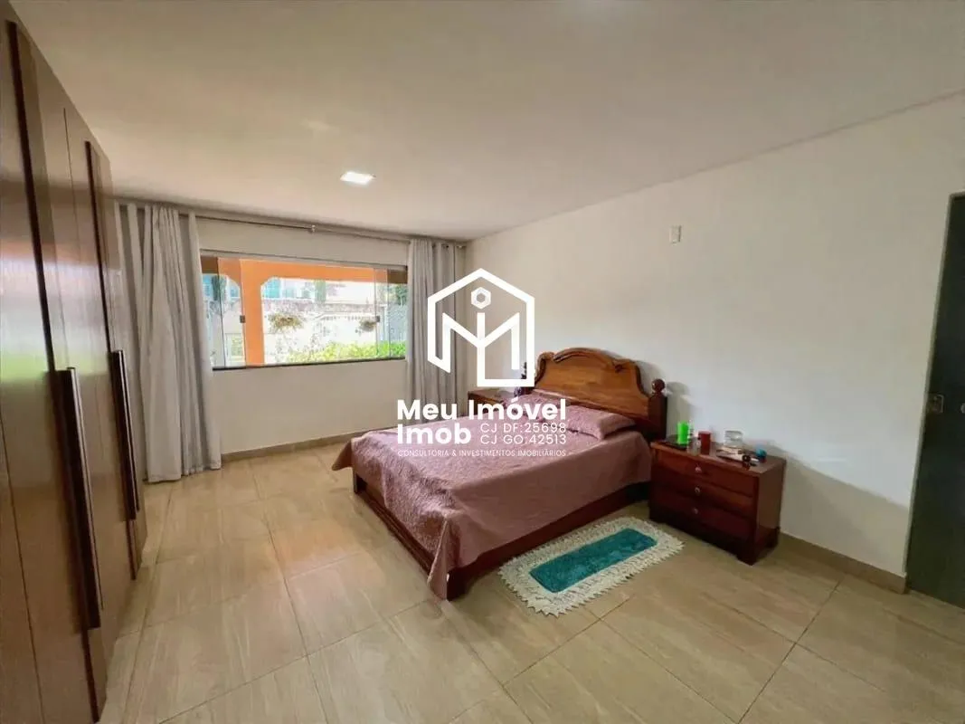 Imagem Condomínio Jardins Casa 4 Quartos 3 Suítes 2 Vagas 350m²