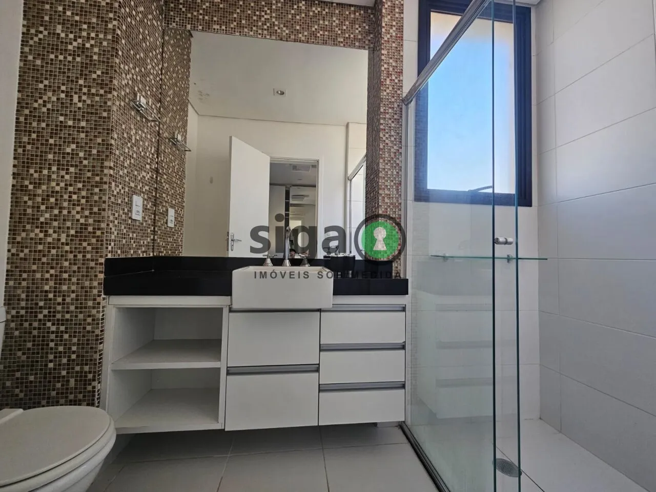 Imagem Apartamento mobiliado para alugar no Condomínio Limited Funchal