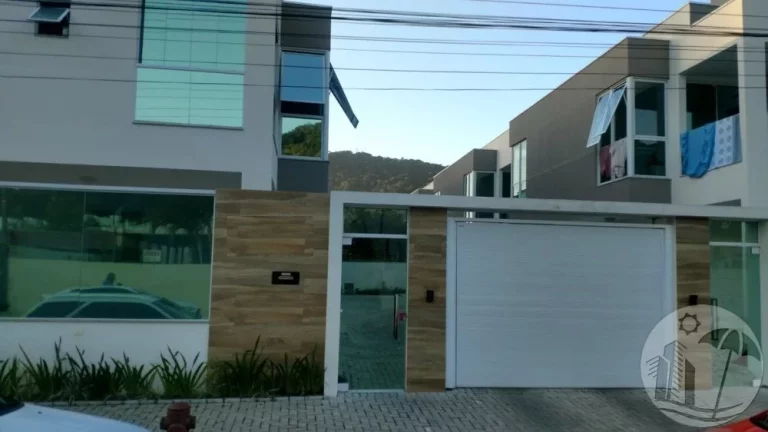 Foto do imóvel Investimento Seguro: Casa Alugada e Gerando Renda! Na BARRA em Rua Antônio Athanázio Corrêa
