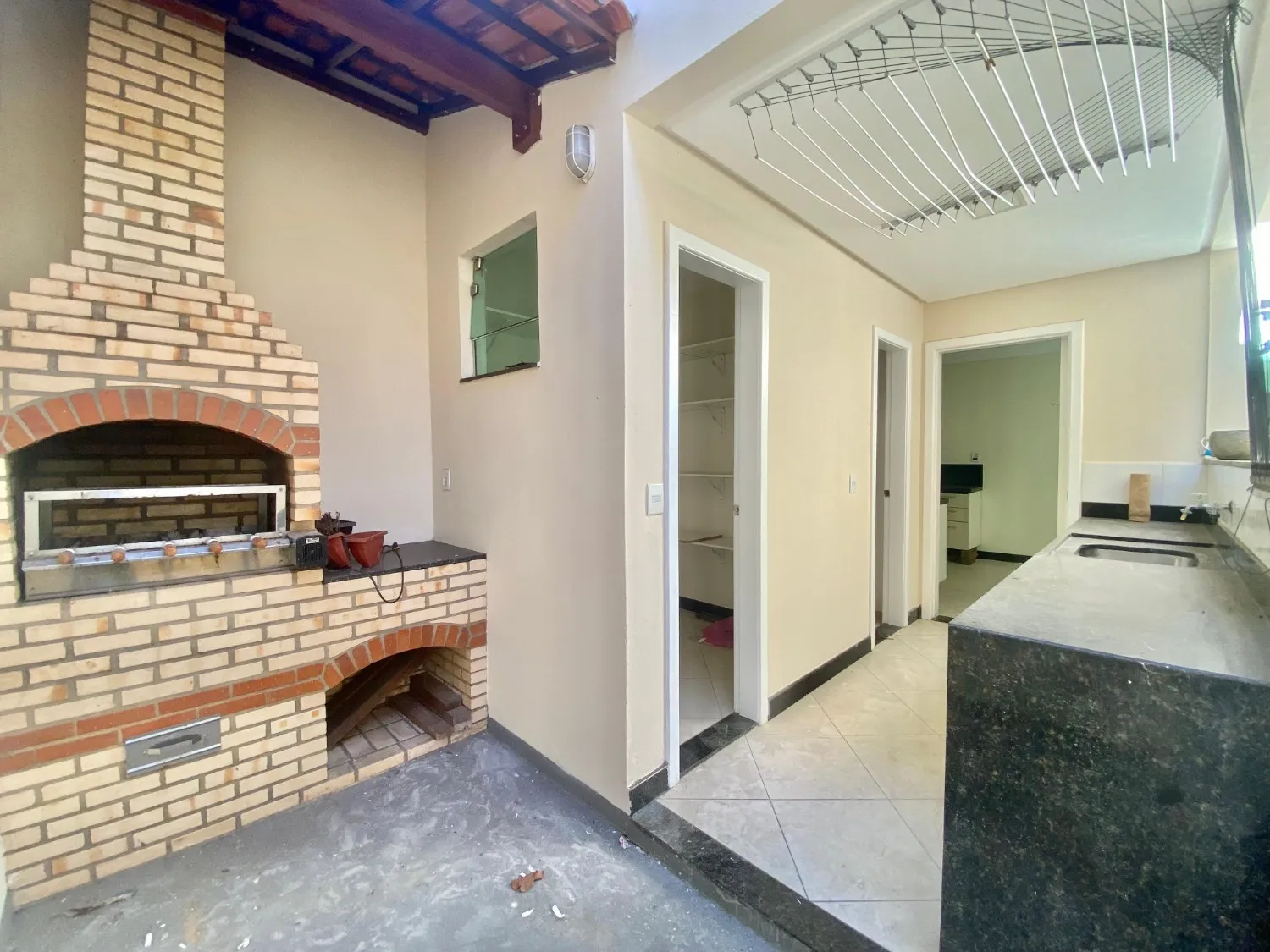 Imagem Casa com 3 quartos à venda em Vila Velha