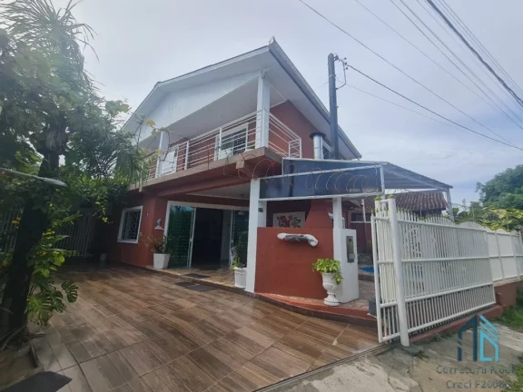 Imagem Sobrado mobiliado, 05 quartos sendo 03 suítes, Bom Retiro em Matinhos PR