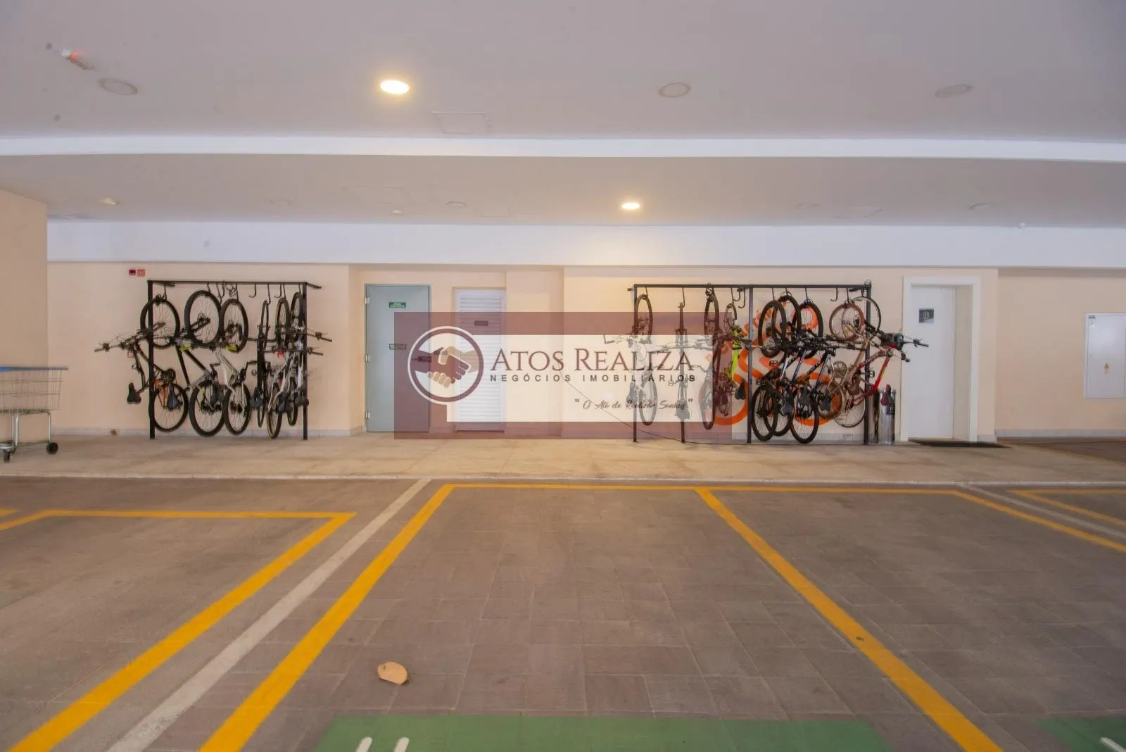 Imagem Studio de Alto Padrão à Venda em Campo Belo, Bairro Nobre de SP | 42m², 1 Dorm, 1 Banheiro. PRÓXIMO AO SHOPPING IBIRAPUARA Confira!