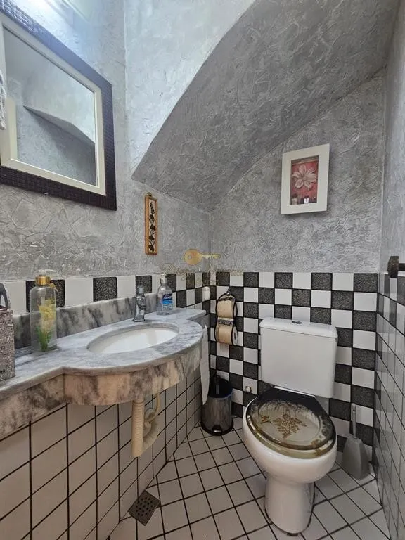 Imagem Casa em Condomínio para Venda em Teresópolis / RJ no bairro Panorama
