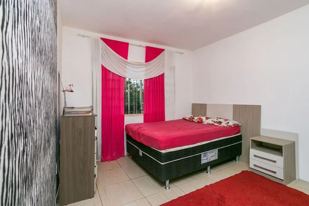 Imagem Casa de 2 dormitórios à venda Bairro no Vila Nova - Porto Alegre