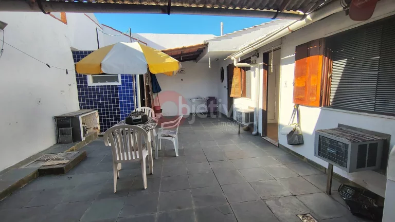 Imagem Casa térrea individual em condomínio, 4 quartos, Palmeiras - Cabo Frio