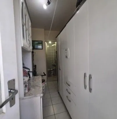 Imagem Apartamento de 2 dormitórios, semi mobiliado, ensolarado para venda no bairro Cidade Baixa em Porto Alegre/RS.