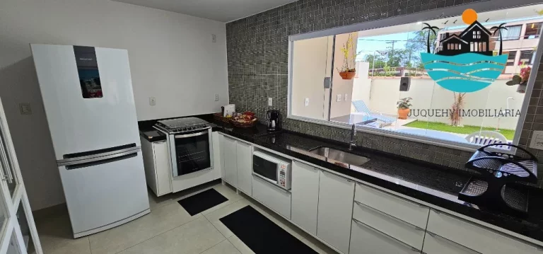 Imagem Casas para Alugar Temporada Juquehy - 500m da praia, 5 suítes, (1 térrea), piscina e churrasqueira privativa, máx. 10 pessoas | Juquehy Imobiliária