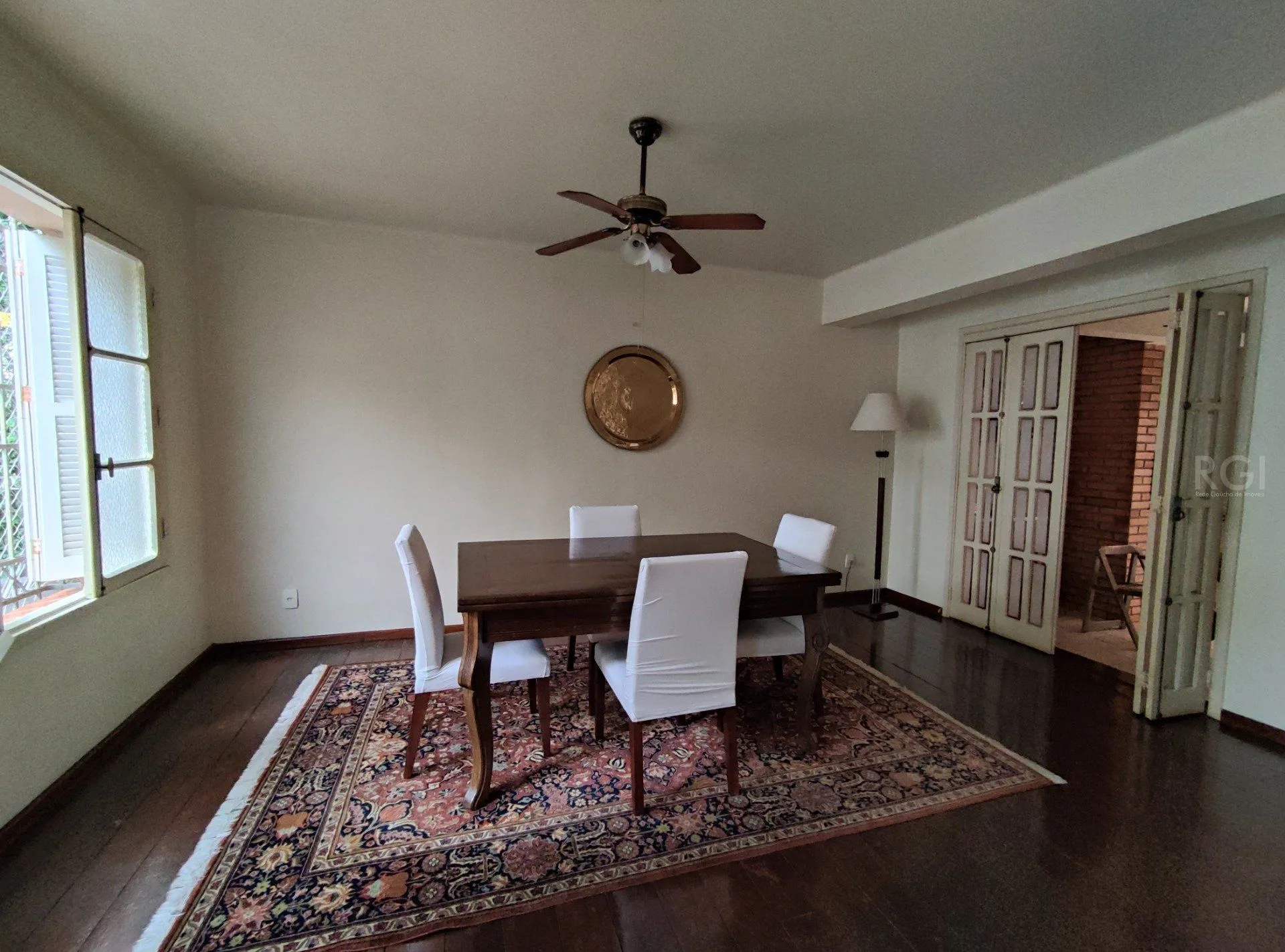 Imagem Sobrado para Venda - 345m², 4 dormitórios, sendo 2 suites, 2 vagas - Independência