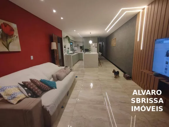 Imagem Casa a Venda na GUILHERMINA, com área de lazer completa, painel solar e comércio. Lado praia!!!!!