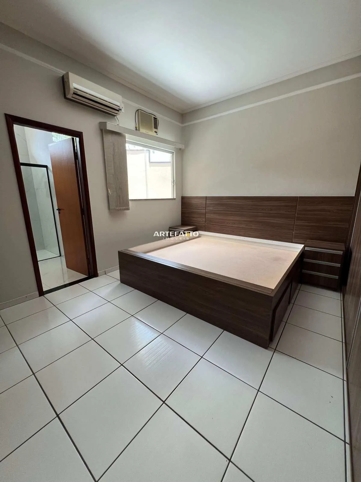 Imagem Casa à venda, José De Carlos, com 3 quartos, 205m2