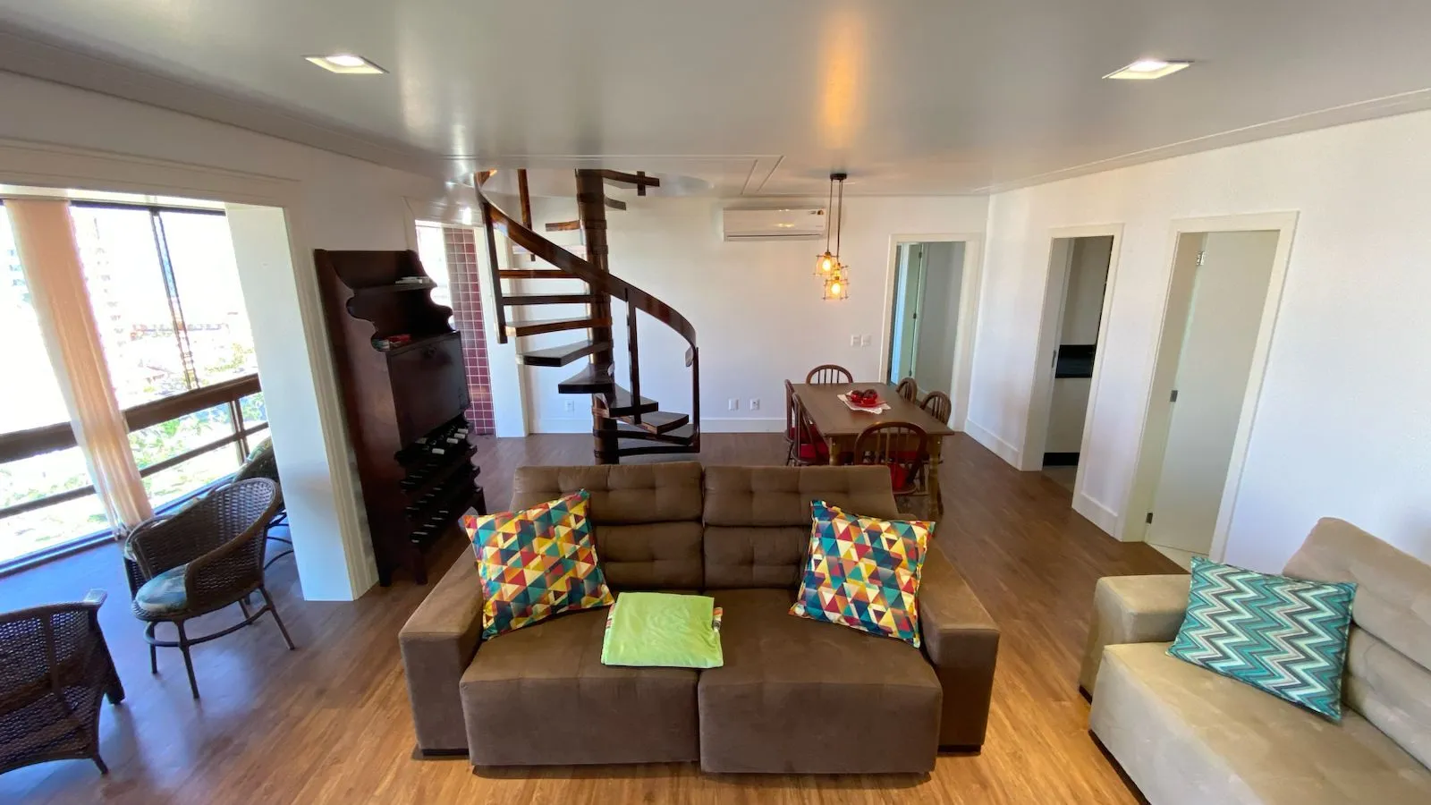 Imagem Apartamento à venda em Torres, Centro, com 4 quartos, 380m2