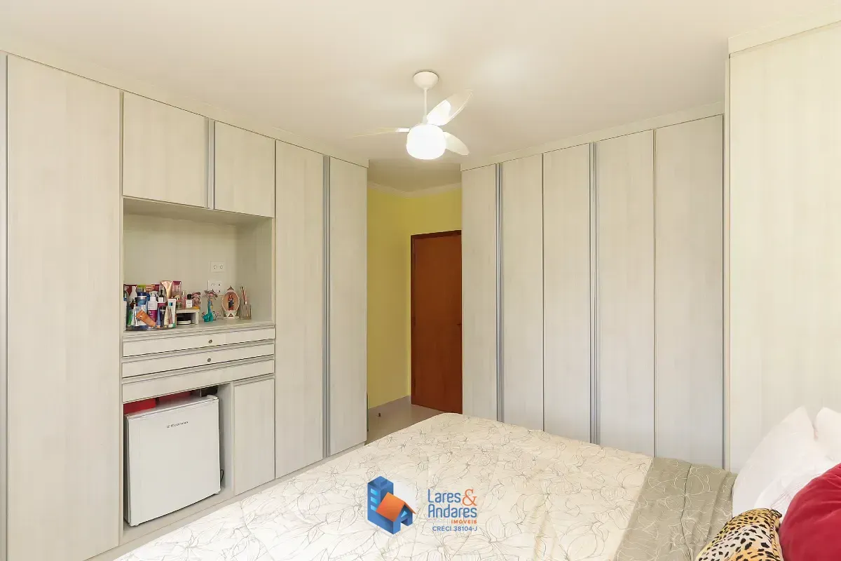 Imagem Casa para venda em Parque da Lapa com 2 quartos, 105m²