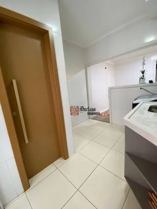Imagem Apartamento com 4 dormitórios à venda, 233 m² por R$ 1.590.000,00 - Vila Guilhermina - Praia Grande/SP