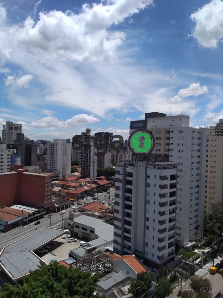 Imagem VENDE Apartamento em Moema com 2 suítes e duas Vagas