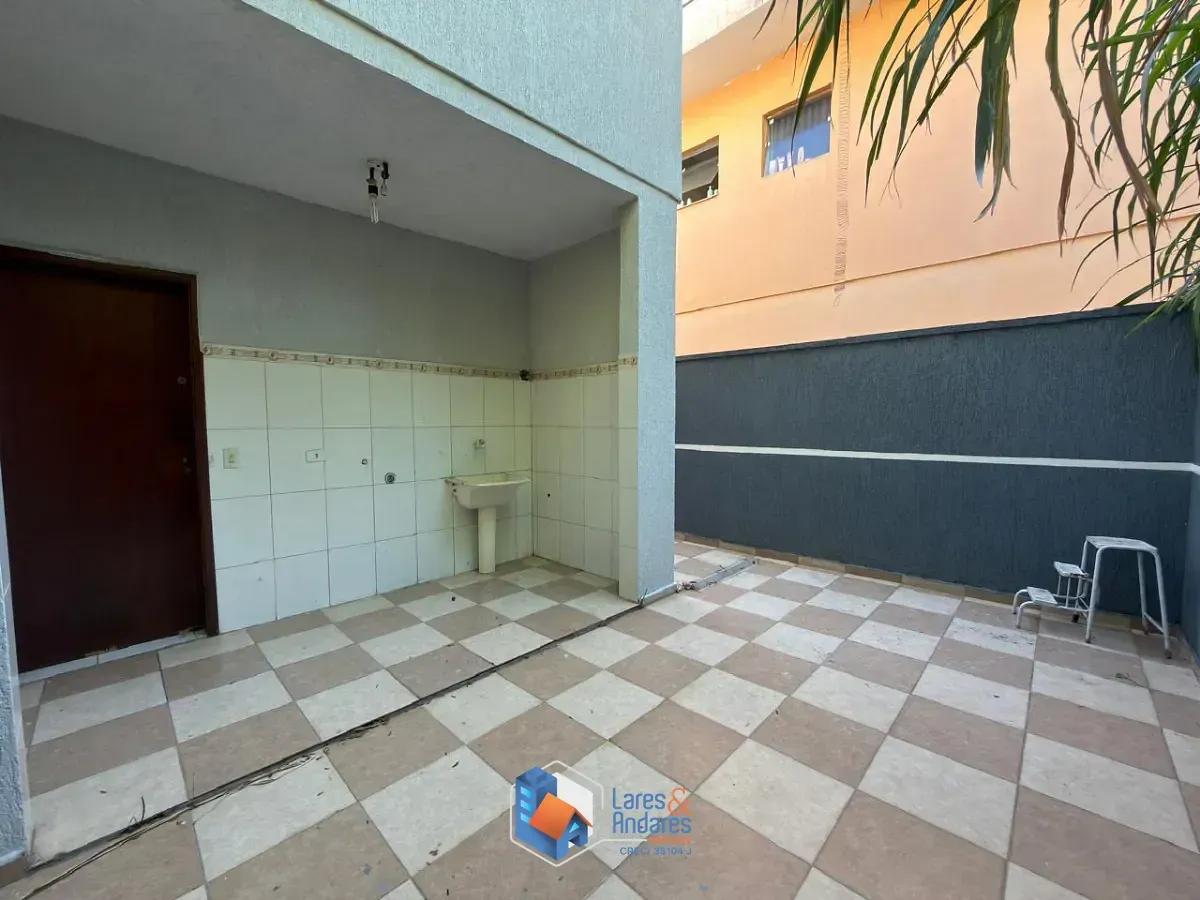 Imagem Sobrado para venda em Vila Nova Mazzei com 3 quartos, sendo 3 suítes, 181m²