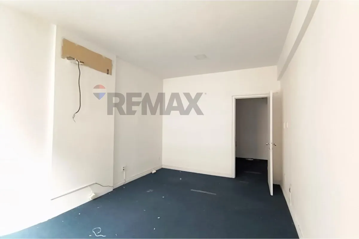 Imagem Sala com 95m² sendo 3 escritórios a venda na AV Graça aranha