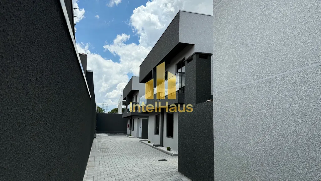 Imagem Sobrado novo em condomínio no Alto Boqueirão, com aproximadamente 88 m² privativos, distribuídos...
