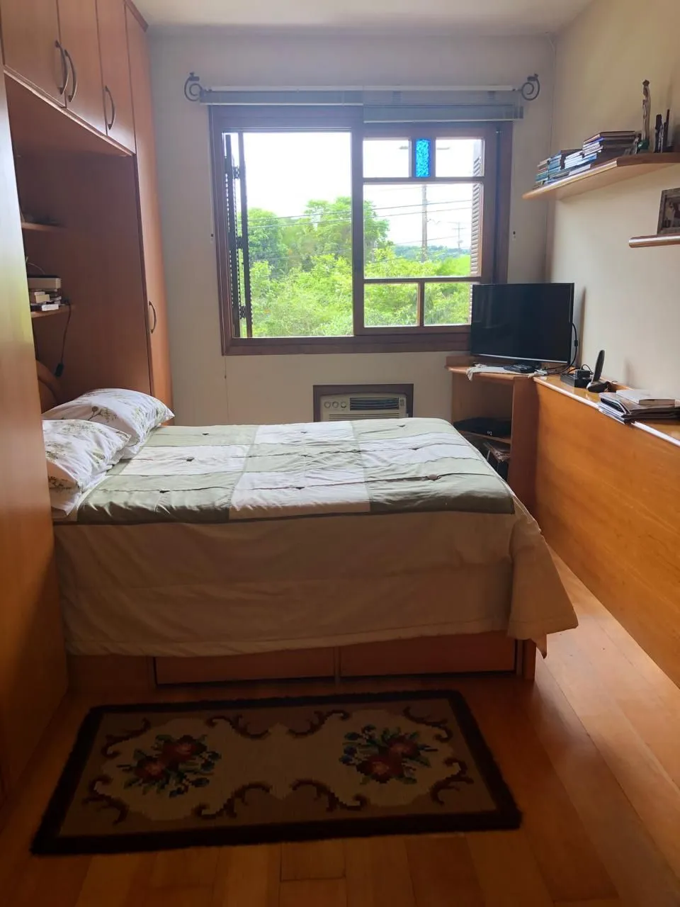 Imagem Casa de condomínio, 3 quartos, 1 suíte, 1 vaga coberta, no bairro Espirito Santo.