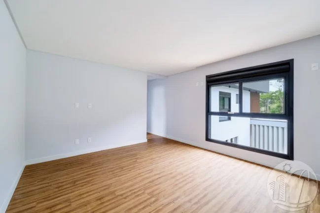 Imagem Linda casa no CALEDÔNIA em Camboriú com 1 Suíte Master + 3