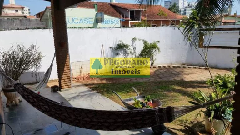 Imagem Casa com Piscina à venda na Prainha Caraguatatuba, 2 quartos, 1 suíte, 1 sala, 3 banheiros, 2 vagas