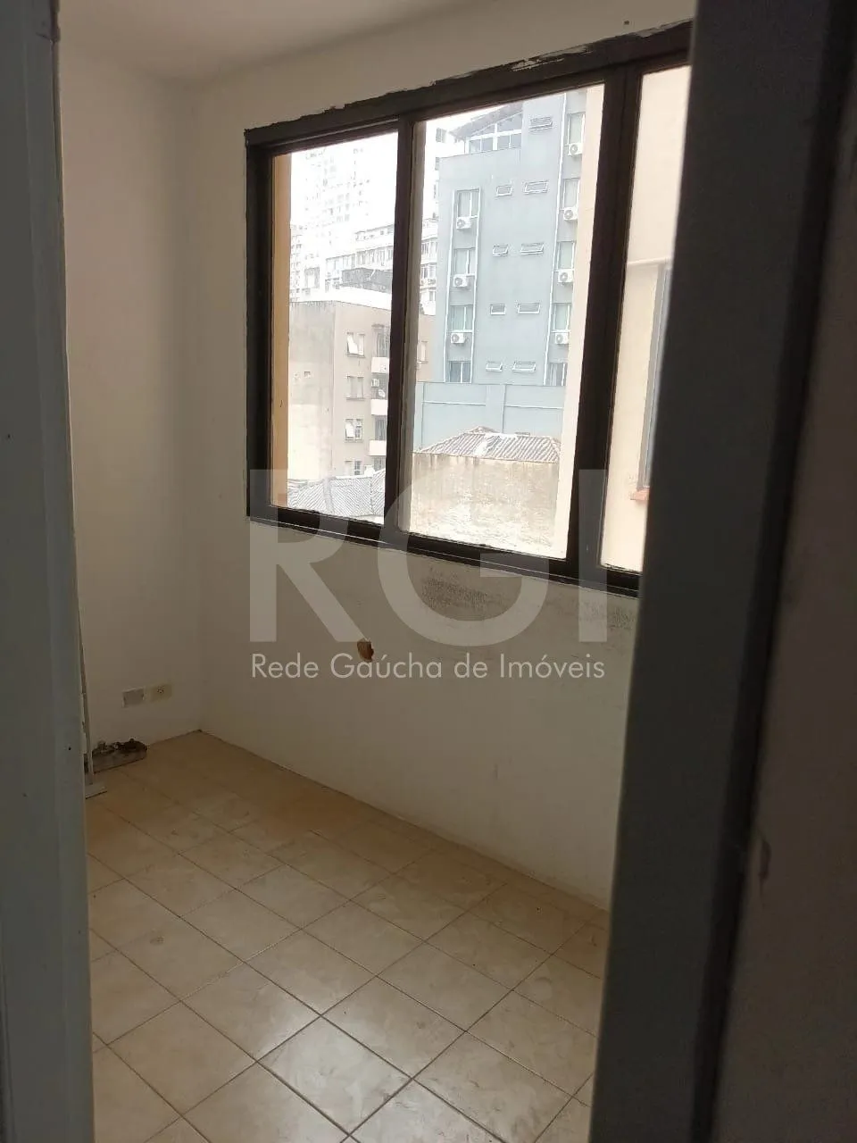 Imagem Conjunto/Sala para Venda - 85m², 0 dormitórios, Centro