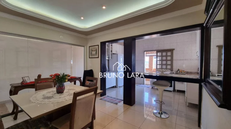 Imagem Casa disponível para locação residencial ou comercial no Bairro Itatiaiuçu – Igarapé/MG.