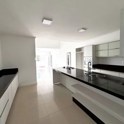 Imagem Casa semi mobiliada | Amizade | 3 quartos (1 suíte) | 200m²
