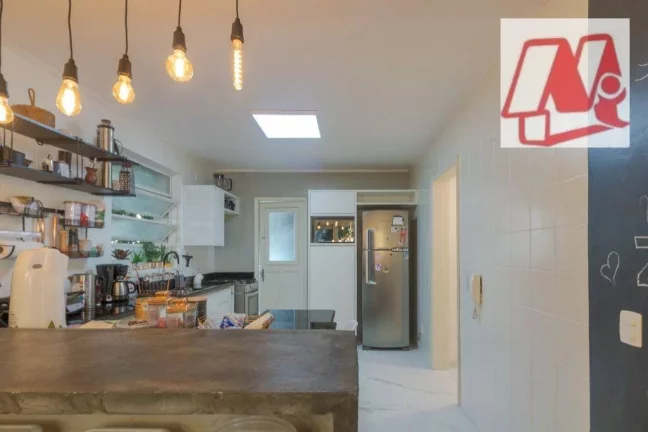 Imagem No bairro Higienópolis, 3 dormitórios, suite, 1 vaga.