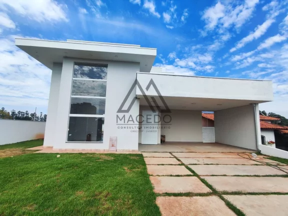 Foto do imóvel Belíssima casa com 3 suítes no Ninho Verde 1 - Entrega em Maio-25