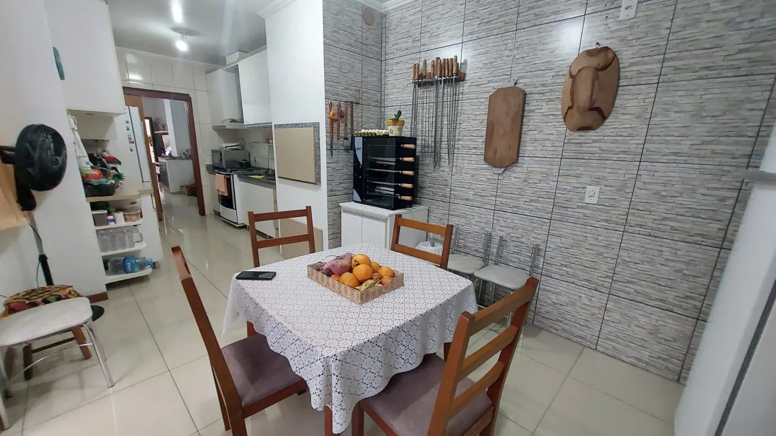 Imagem CASA NO LAGOS DE NOVA IPANEMA - 02 QUARTOS E ATELIER NO PISO SUPERIOR